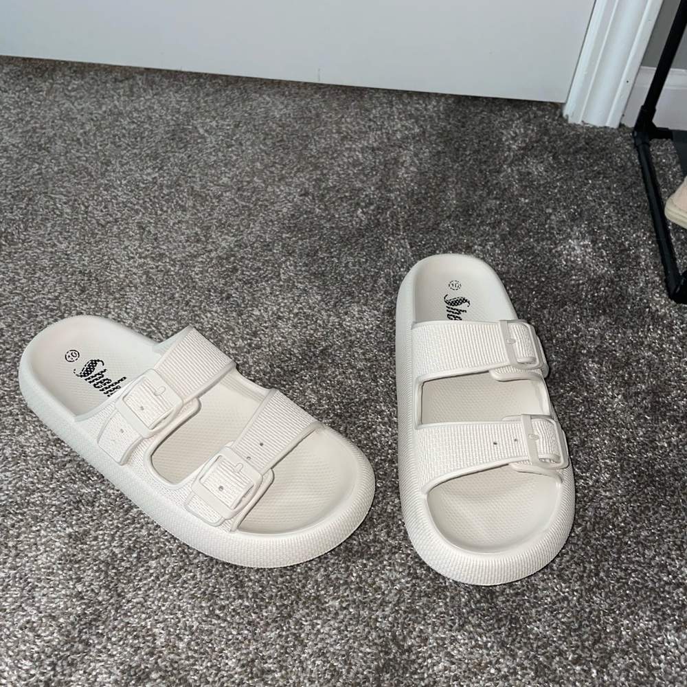 Shein cream cloud shoes, size 10